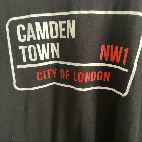 ✨Camden Town City of London Tee - Picture 2 of 4